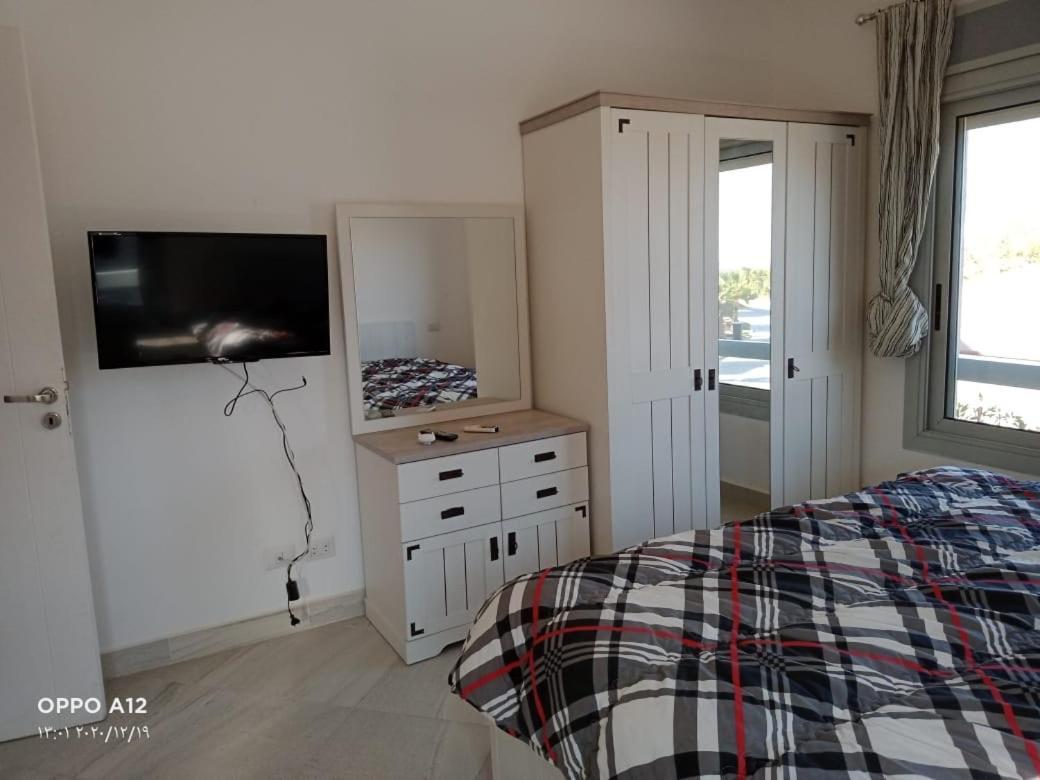 Einbay Pool View Appartement Ain Suchna Exterior foto